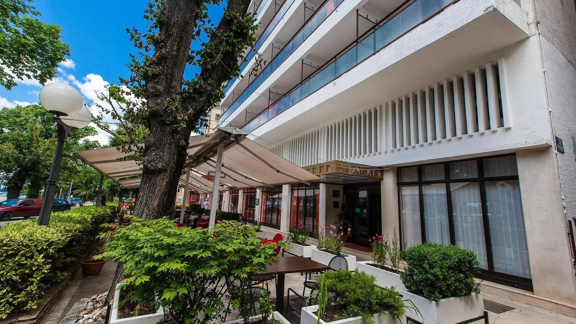 Hotel Zagreb Crikvenica 2*,  Kroatien